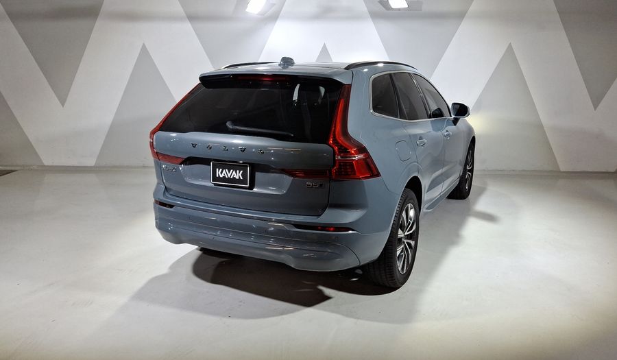 Volvo Xc60 2.0 B5 MHEV PLUS AUTO AWD Suv 2023