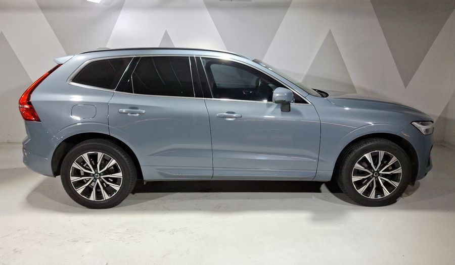 Volvo Xc60 2.0 B5 MHEV PLUS AUTO AWD Suv 2023