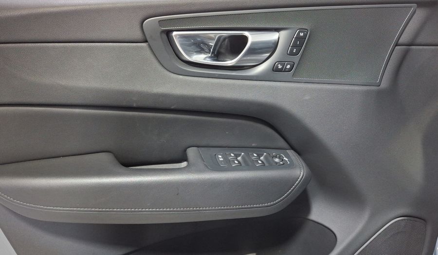 Volvo Xc60 2.0 B5 MHEV PLUS AUTO AWD Suv 2023