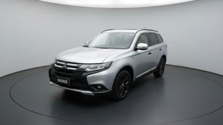 Mitsubishi • Outlander