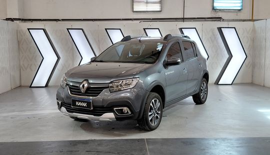 Renault • Sandero Stepway