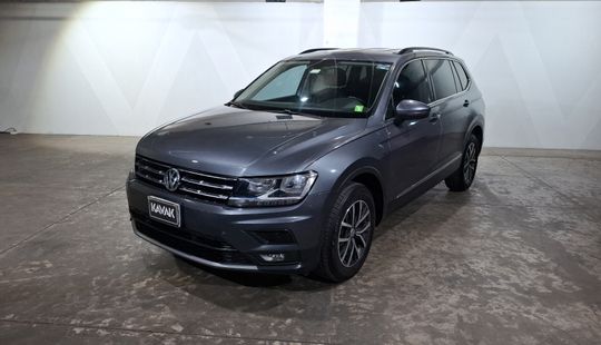 Volkswagen • Tiguan