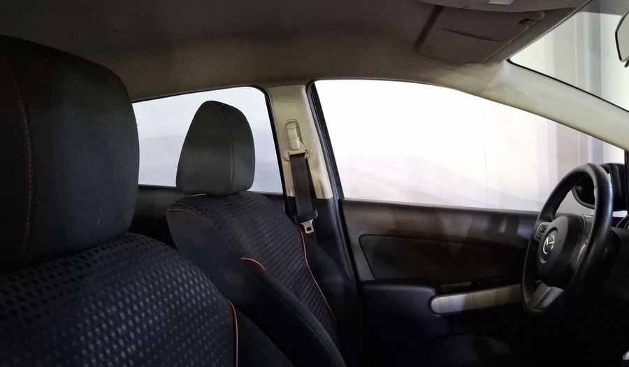 Mazda 2 1.5 TOURING TM Hatchback 2014