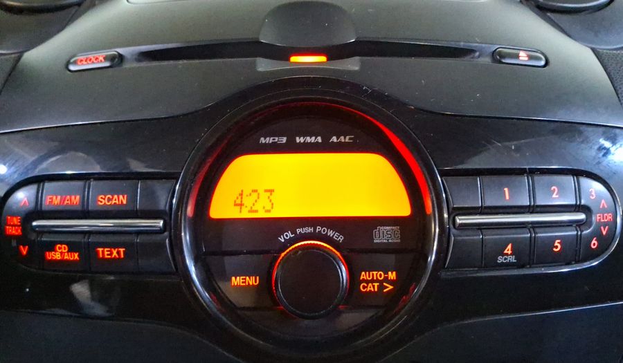 Mazda 2 1.5 TOURING TM Hatchback 2014