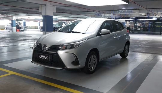 Toyota • Yaris