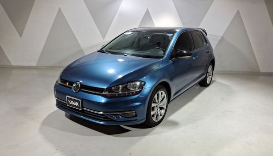 Volkswagen • Golf