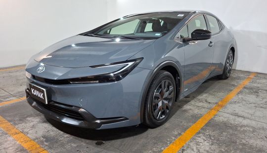 Toyota • Prius