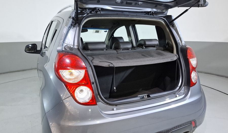 Chevrolet Spark Classic 1.2 LTZ C MT Hatchback 2016