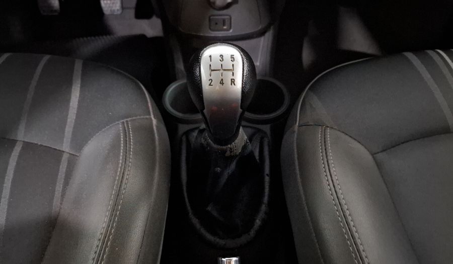 Chevrolet Spark Classic 1.2 LTZ C MT Hatchback 2016