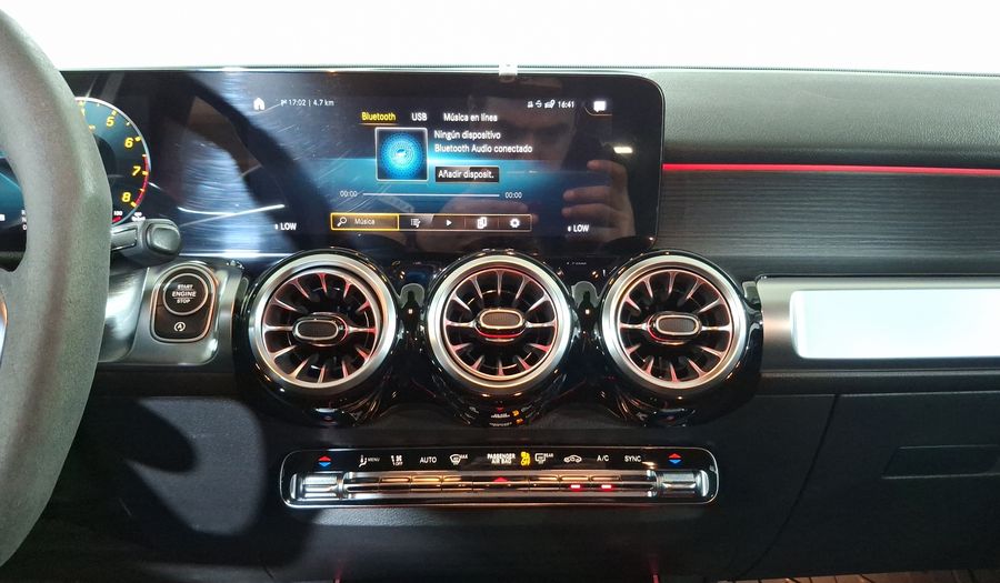 Mercedes Benz Clase Glb 2.0 MERCEDES-AMG 35 DCT 4MATIC Suv 2023