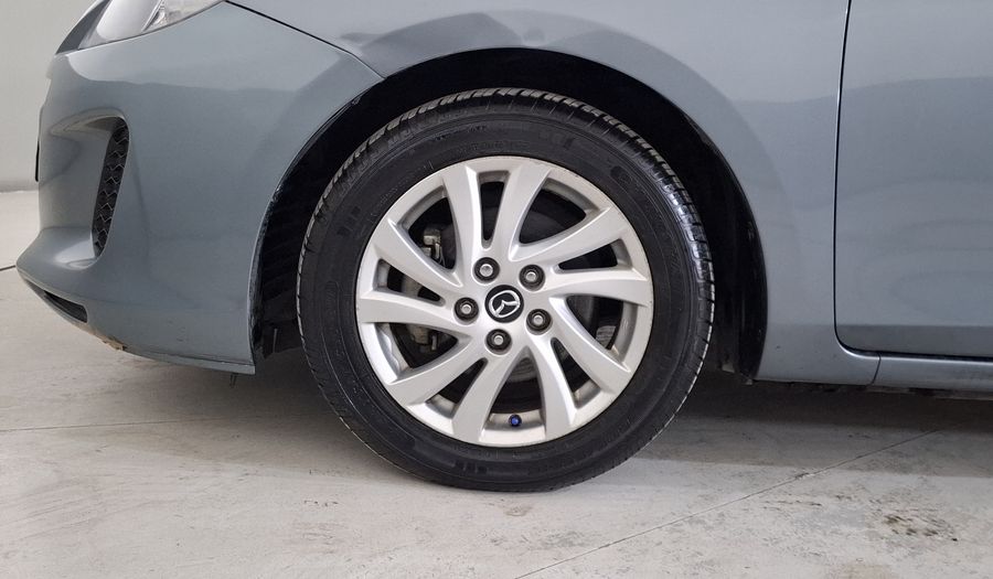 Mazda 3 2.0 SEDAN I TOURING TA Sedan 2013