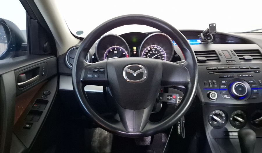 Mazda 3 2.0 SEDAN I TOURING TA Sedan 2013