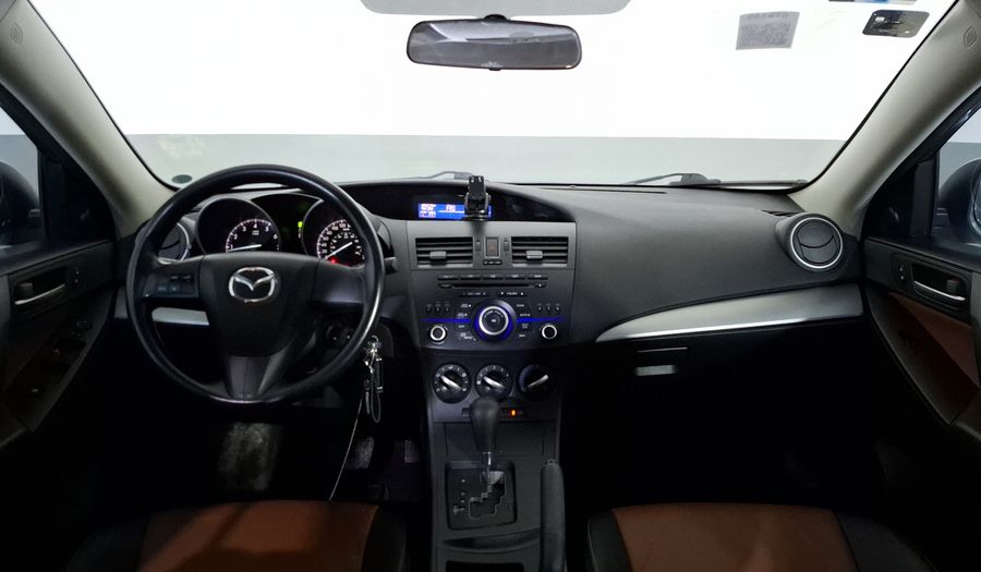 Mazda 3 2.0 SEDAN I TOURING TA Sedan 2013