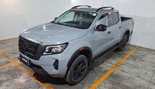Nissan • Frontier