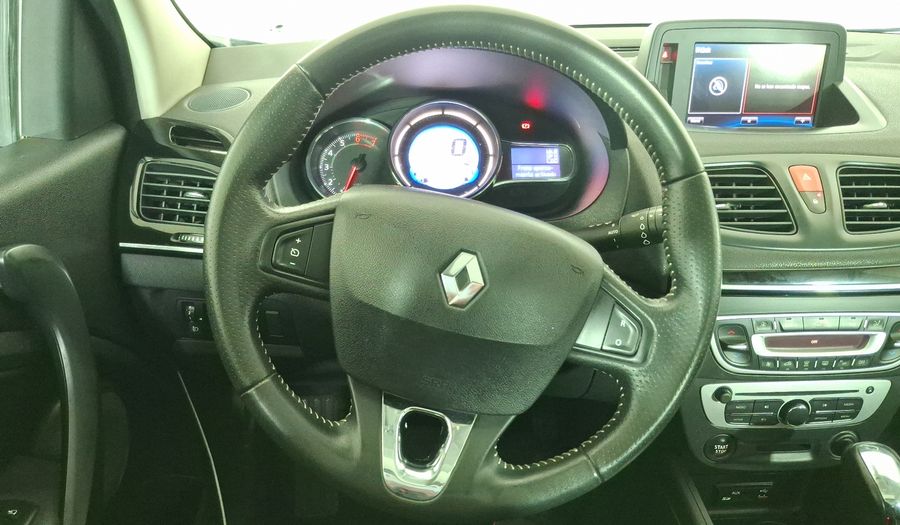 Renault Megane 2.0 16V CVT DYNAMIQUE PACK Hatchback 2015