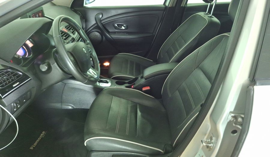 Renault Megane 2.0 16V CVT DYNAMIQUE PACK Hatchback 2015