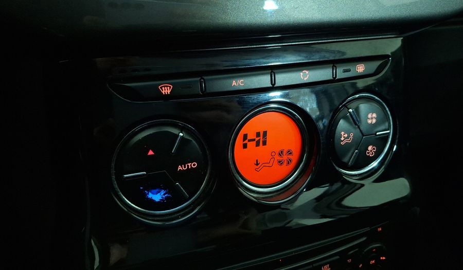 Citroen C3 1.6 VTI 120 EXCLUSIVE Hatchback 2014