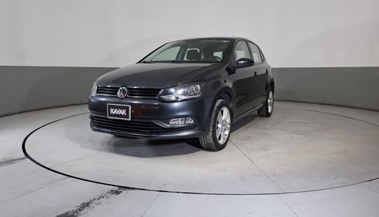 Volkswagen • Polo