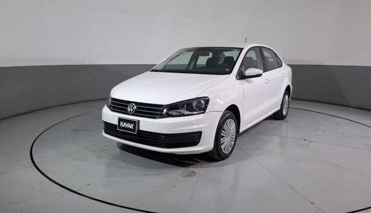 Volkswagen • Vento