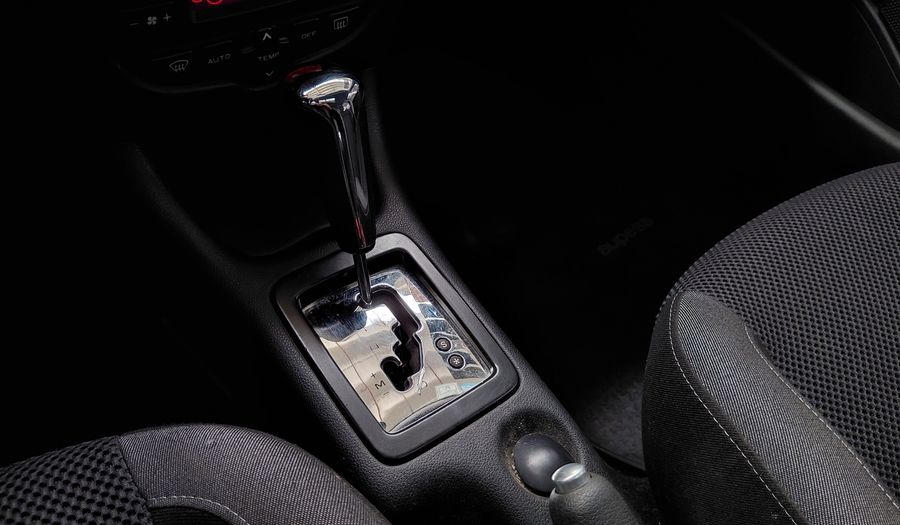 Peugeot 207 1.6 XT TIPTRONIC COMPACT Hatchback 2011