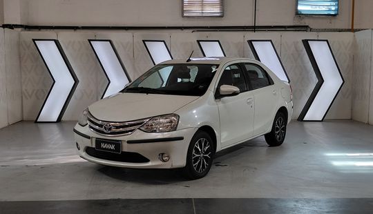 Toyota • Etios