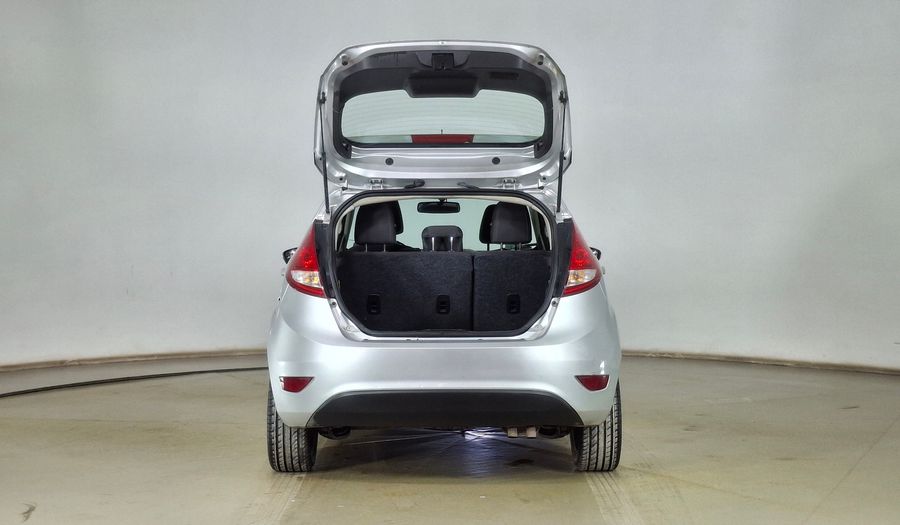 Ford Fiesta 1.6 TITANIUM Hatchback 2013