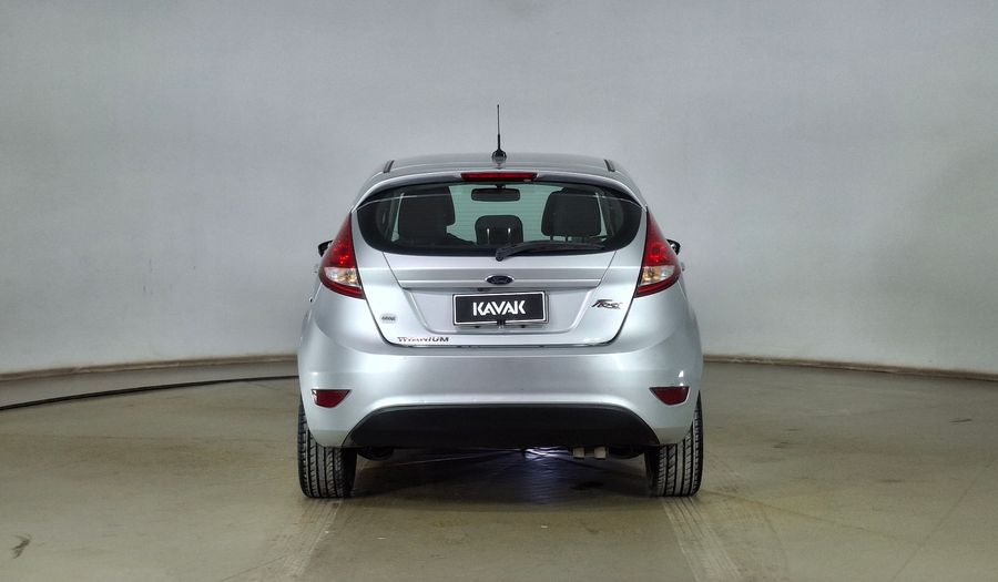Ford Fiesta 1.6 TITANIUM Hatchback 2013