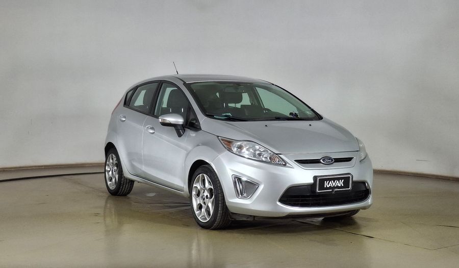 Ford Fiesta 1.6 TITANIUM Hatchback 2013