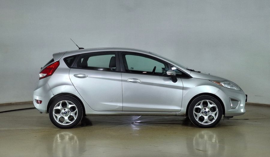 Ford Fiesta 1.6 TITANIUM Hatchback 2013