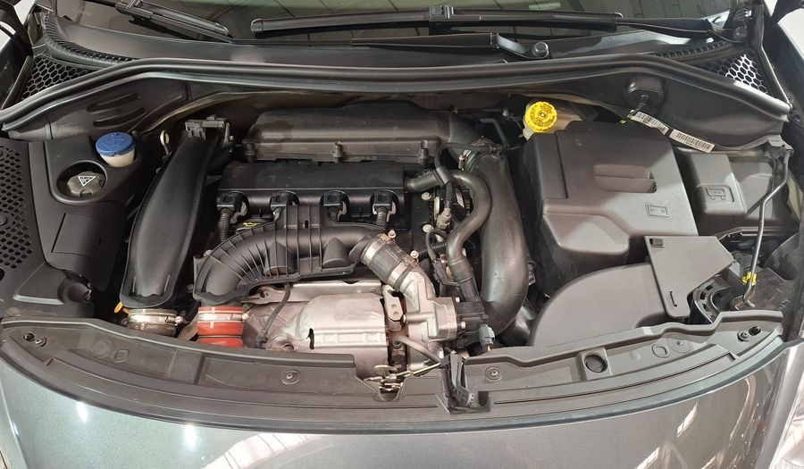 Peugeot 207 1.6 16V CC Convertible 2010
