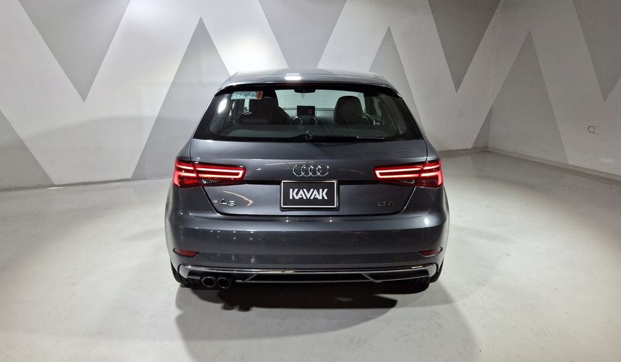 Audi A3 2.0 SELECT S TRONIC Hatchback 2017
