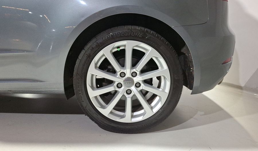 Audi A3 2.0 SELECT S TRONIC Hatchback 2017