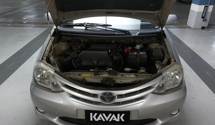 Toyota Etios 1.3 T-FLEX XS Hatchback 2013