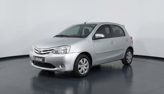 Toyota • Etios