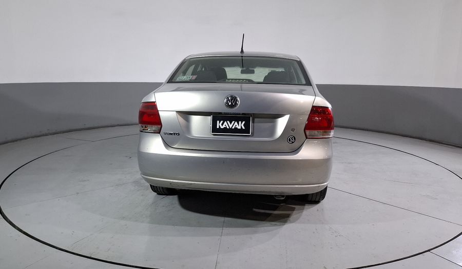 Volkswagen Vento 1.6 HIGHLINE MT Sedan 2014