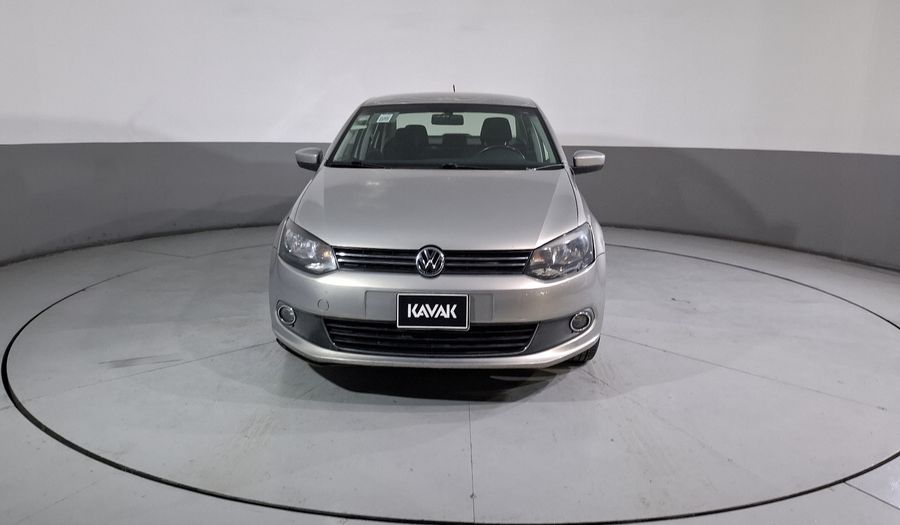 Volkswagen Vento 1.6 HIGHLINE MT Sedan 2014