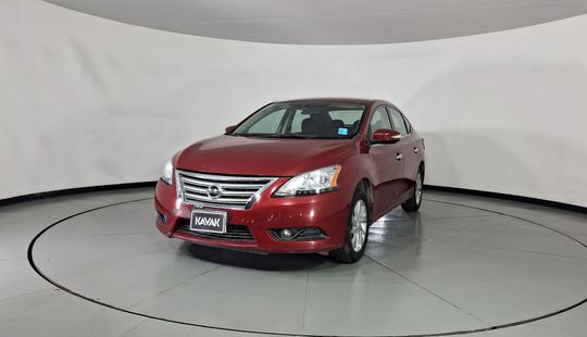 Nissan • Sentra