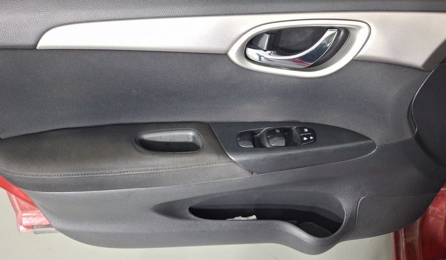 Nissan Sentra 1.8 ADVANCE CVT Sedan 2013