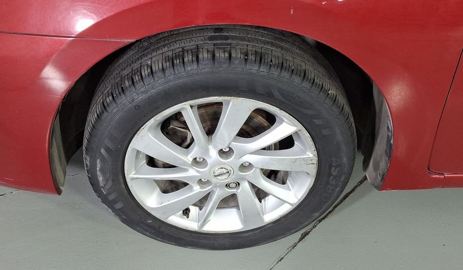 Nissan Sentra 1.8 ADVANCE CVT Sedan 2013
