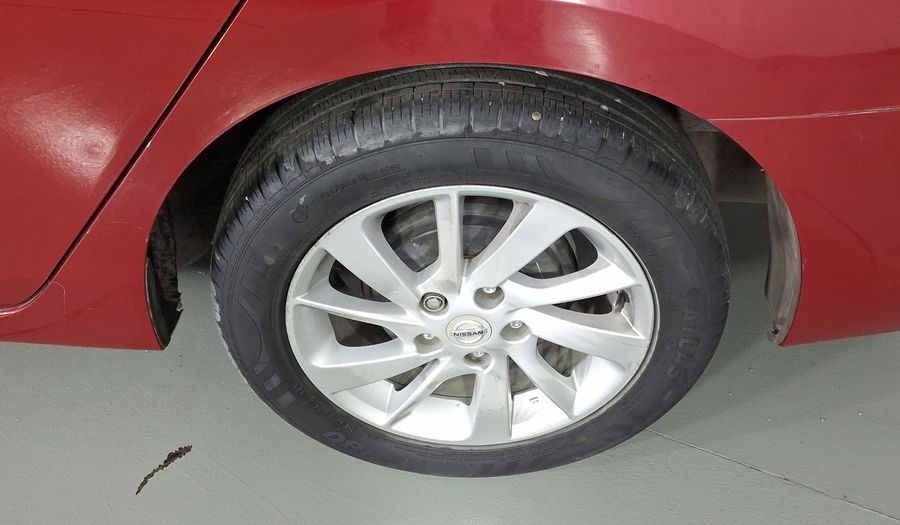 Nissan Sentra 1.8 ADVANCE CVT Sedan 2013