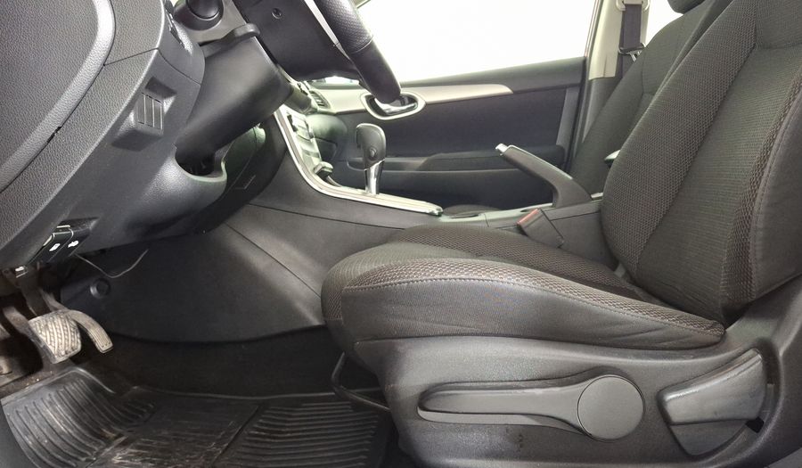 Nissan Sentra 1.8 ADVANCE CVT Sedan 2013