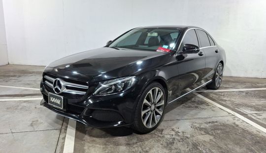 Mercedes Benz • Clase C