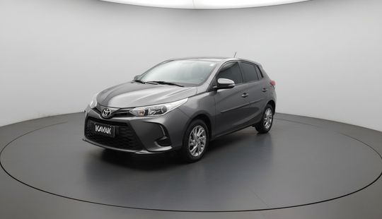 Toyota • Yaris