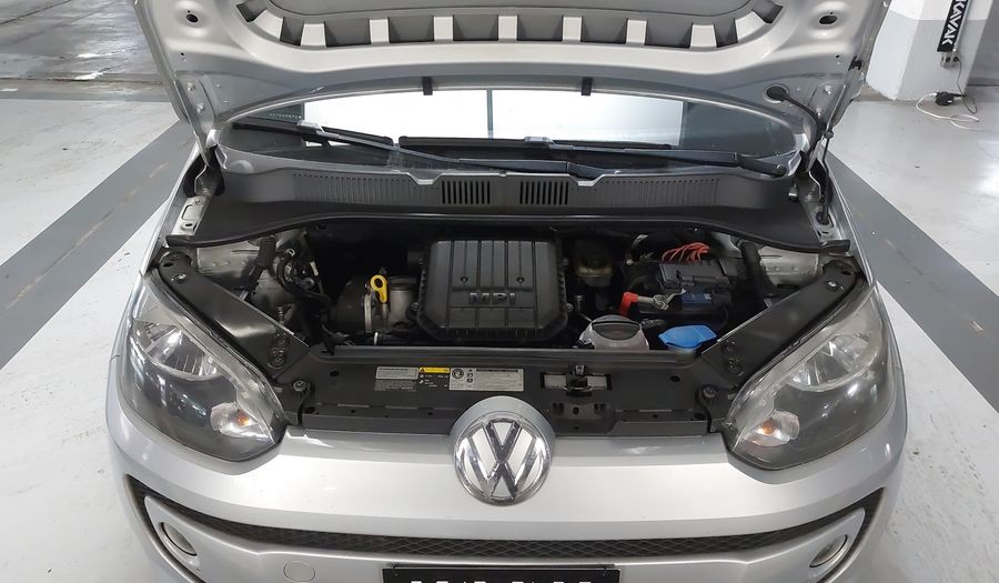 Volkswagen Up 1.0 12V E-FLEX MOVE UP! I-MOTION Hatchback 2016