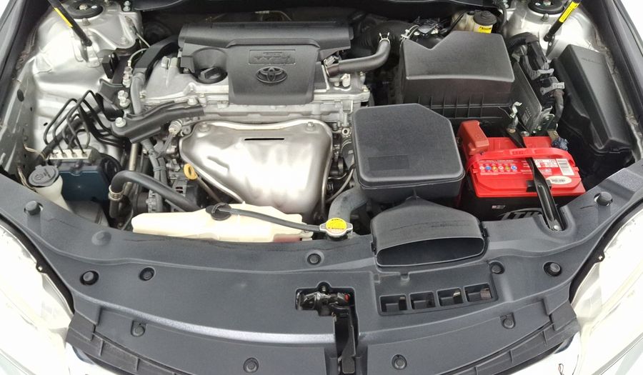 Toyota Camry 2.5 XLE NAVI L4 6AT Sedan 2016