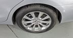 Toyota Camry 2.5 XLE NAVI L4 6AT Sedan 2016