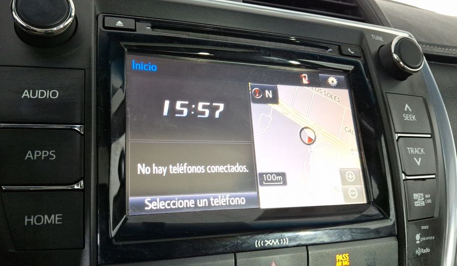 Toyota Camry 2.5 XLE NAVI L4 6AT Sedan 2016