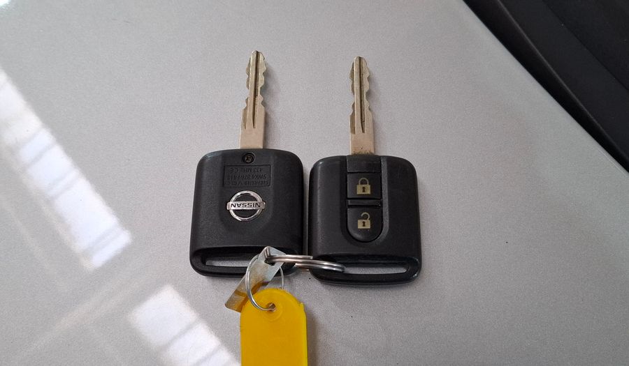 Nissan Tiida 1.8 ACENTA Hatchback 2014