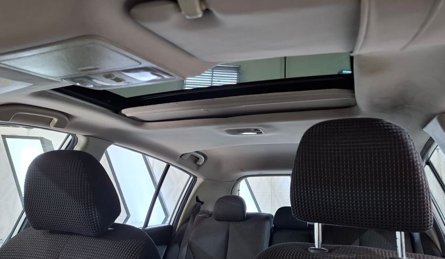Nissan Tiida 1.8 ACENTA Hatchback 2014