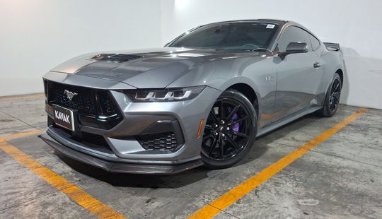Ford • Mustang